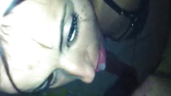 Gənc Seksual Mələyi Sikən Qoca
